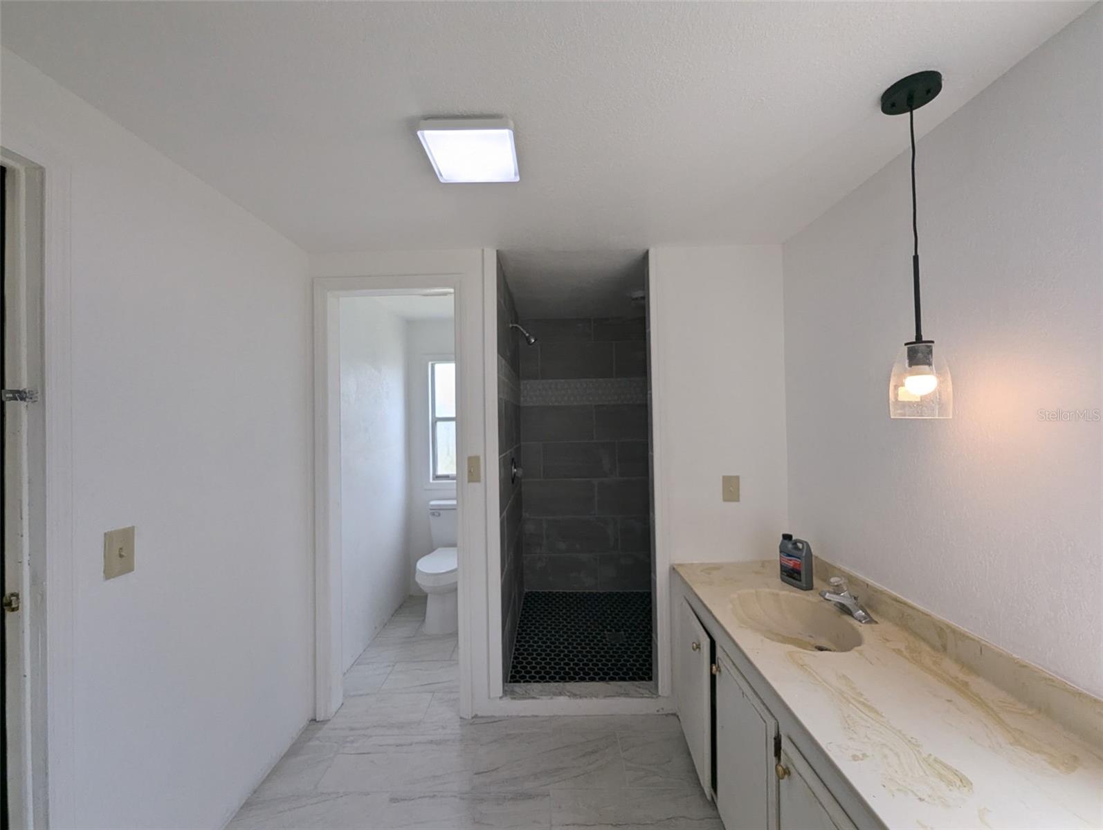 RIVER RIDGE - Residential