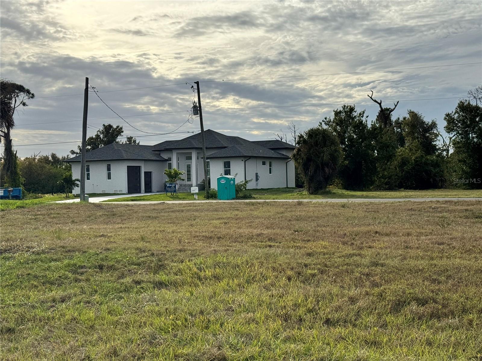 ROTONDA WEST-PINE VLY - Land