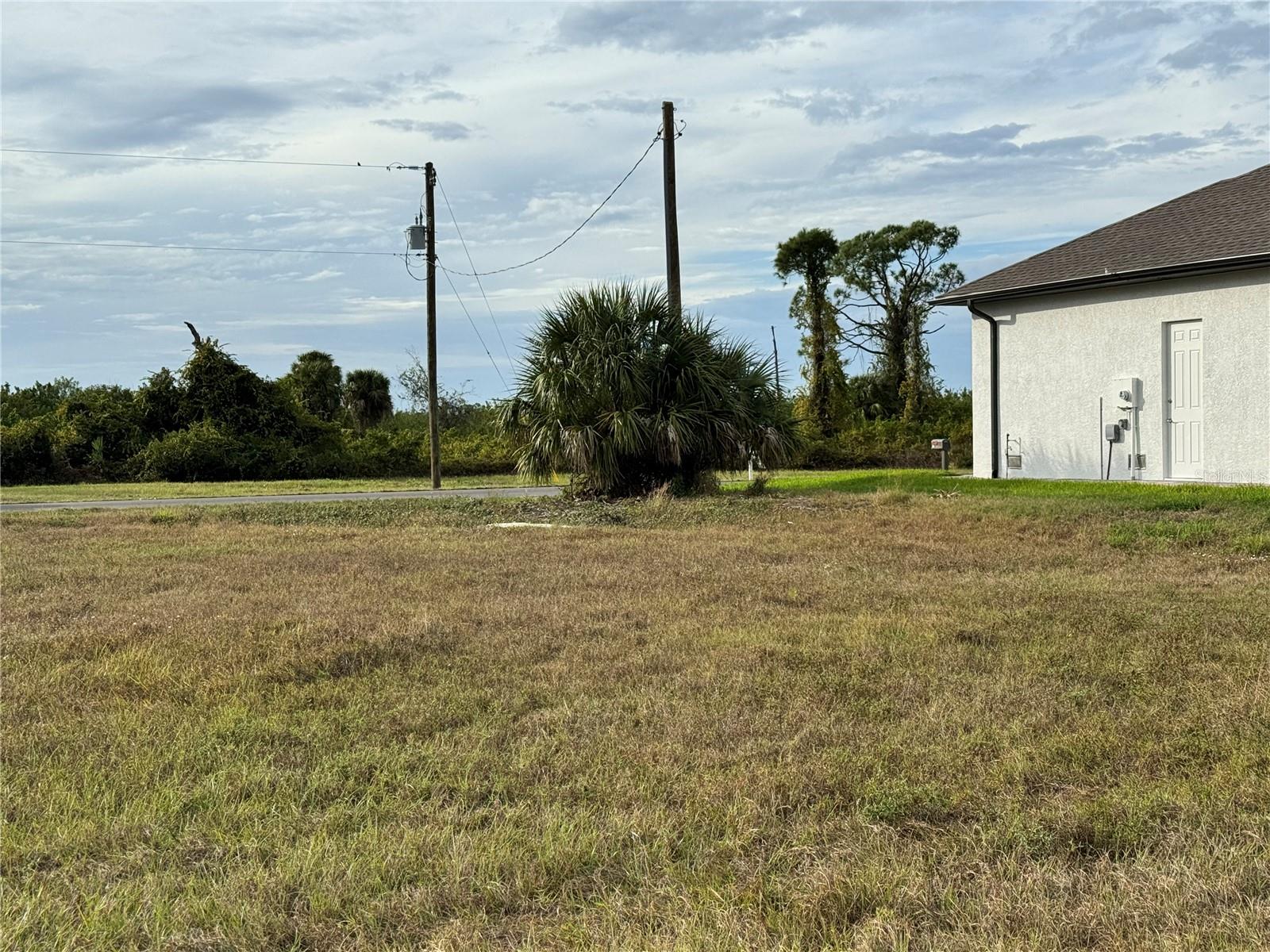 ROTONDA WEST-PINE VLY - Land