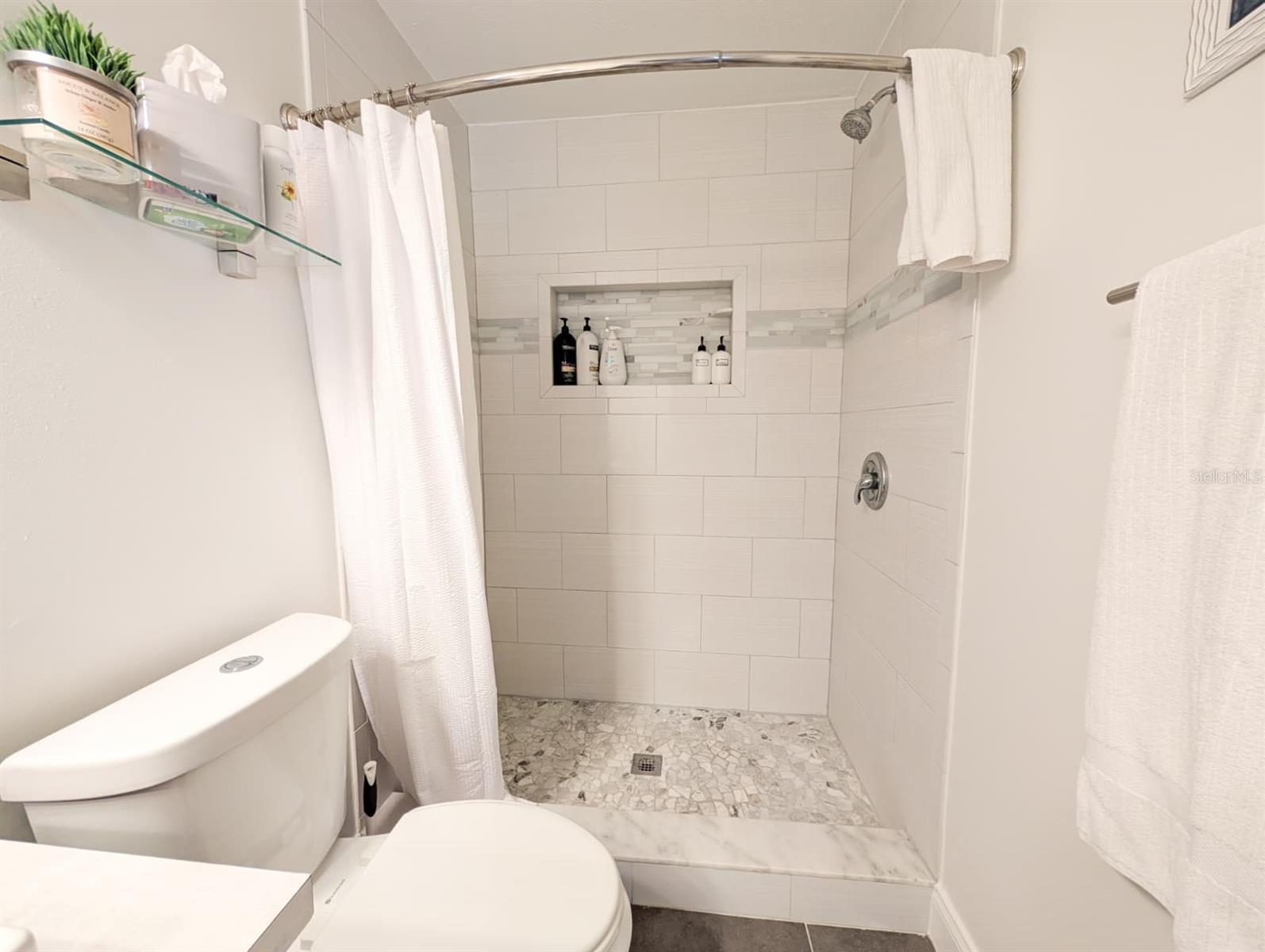 LANDNG AT BELLE RIVE CONDO - Residential