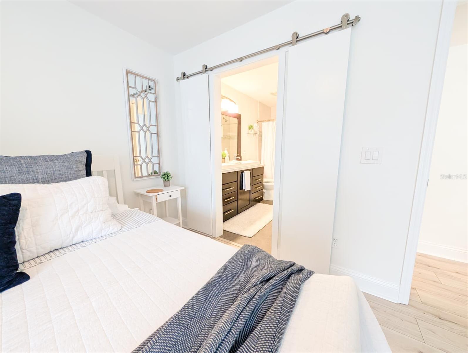 LANDNG AT BELLE RIVE CONDO - Residential