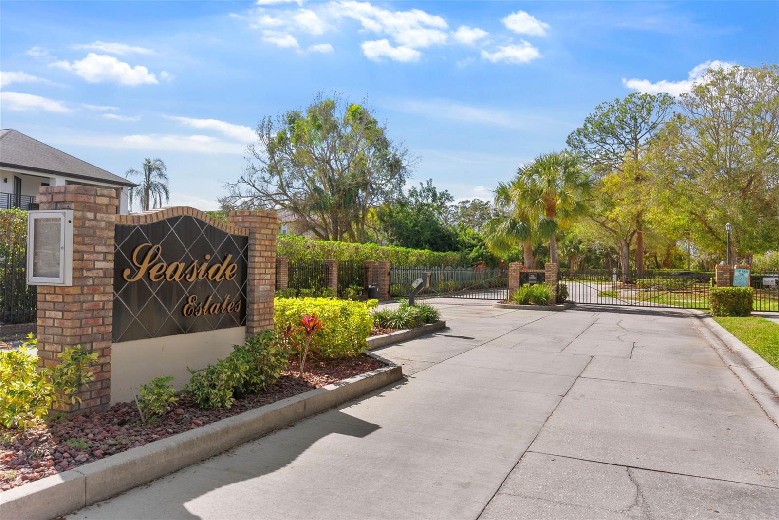 SEASIDE ESTATES - Residential