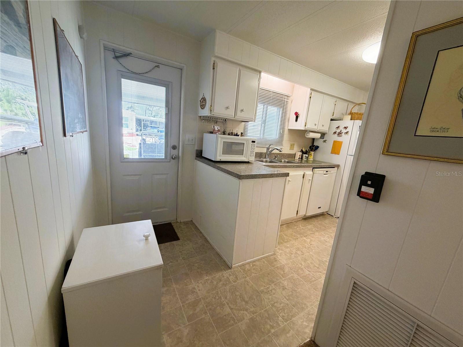 HAWTHORNE AT LEESBURG A COOP - Residential