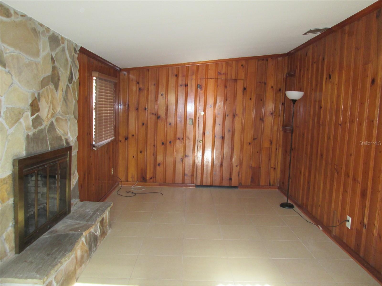 DUBSDREAD HEIGHTS - Residential Lease