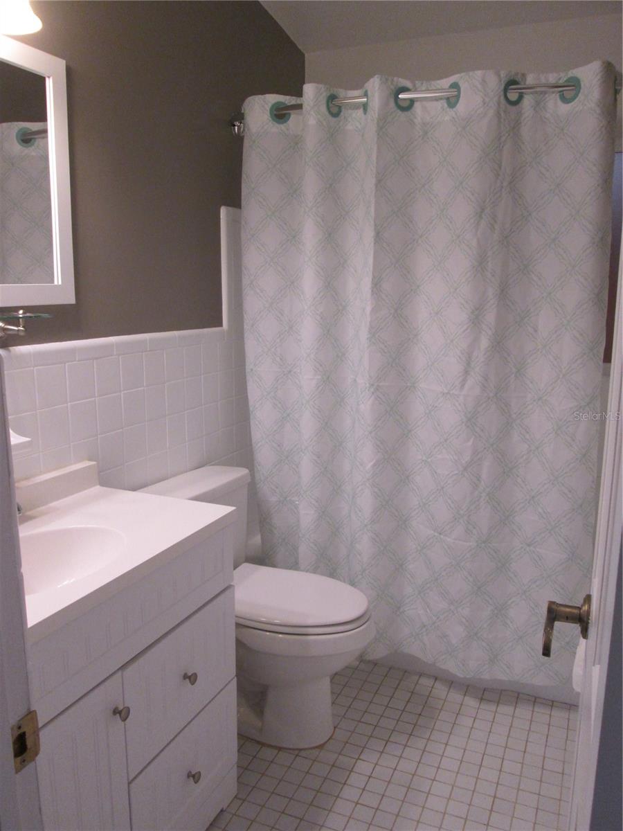 DUBSDREAD HEIGHTS - Residential Lease