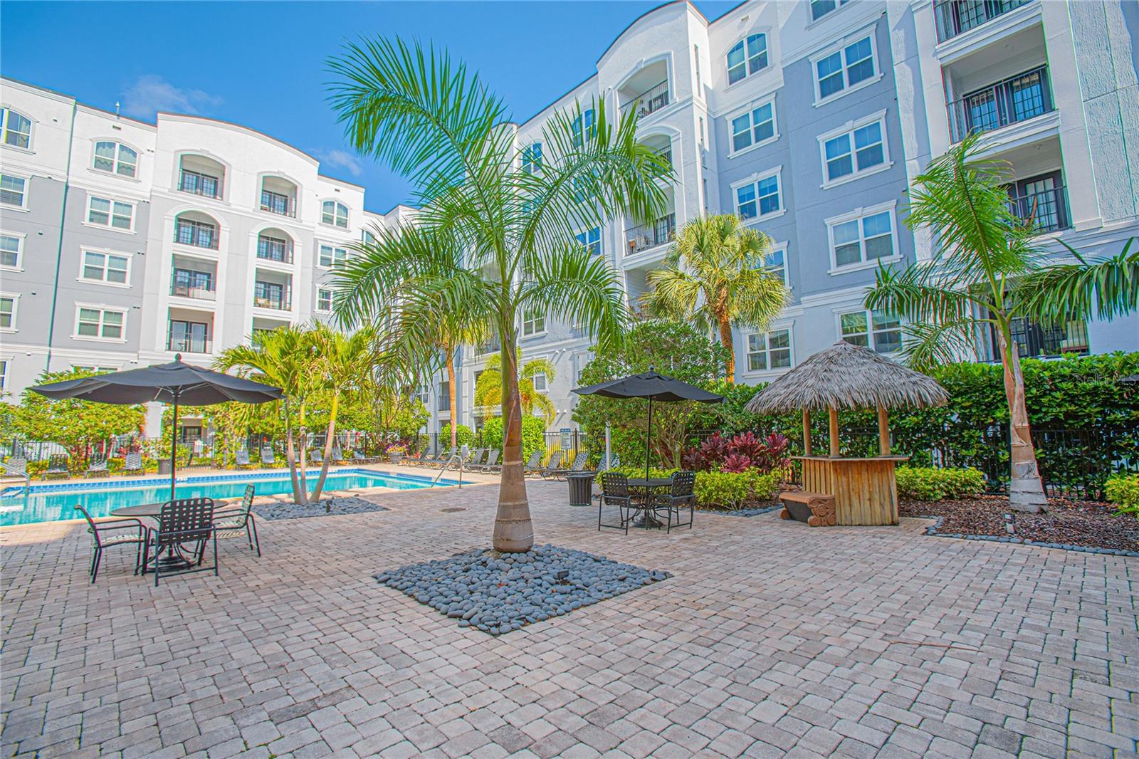 204 E SOUTH STREET 2061