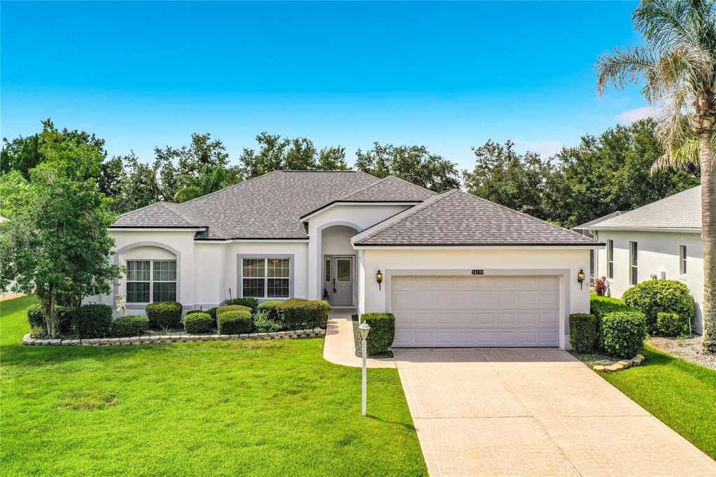 Photo of 24100 Peekskill Street, Leesburg, FL 34748 (MLS # G5115456)
