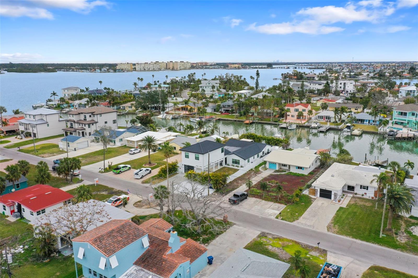 LONE PALM BEACH 3RD ADD - Residential