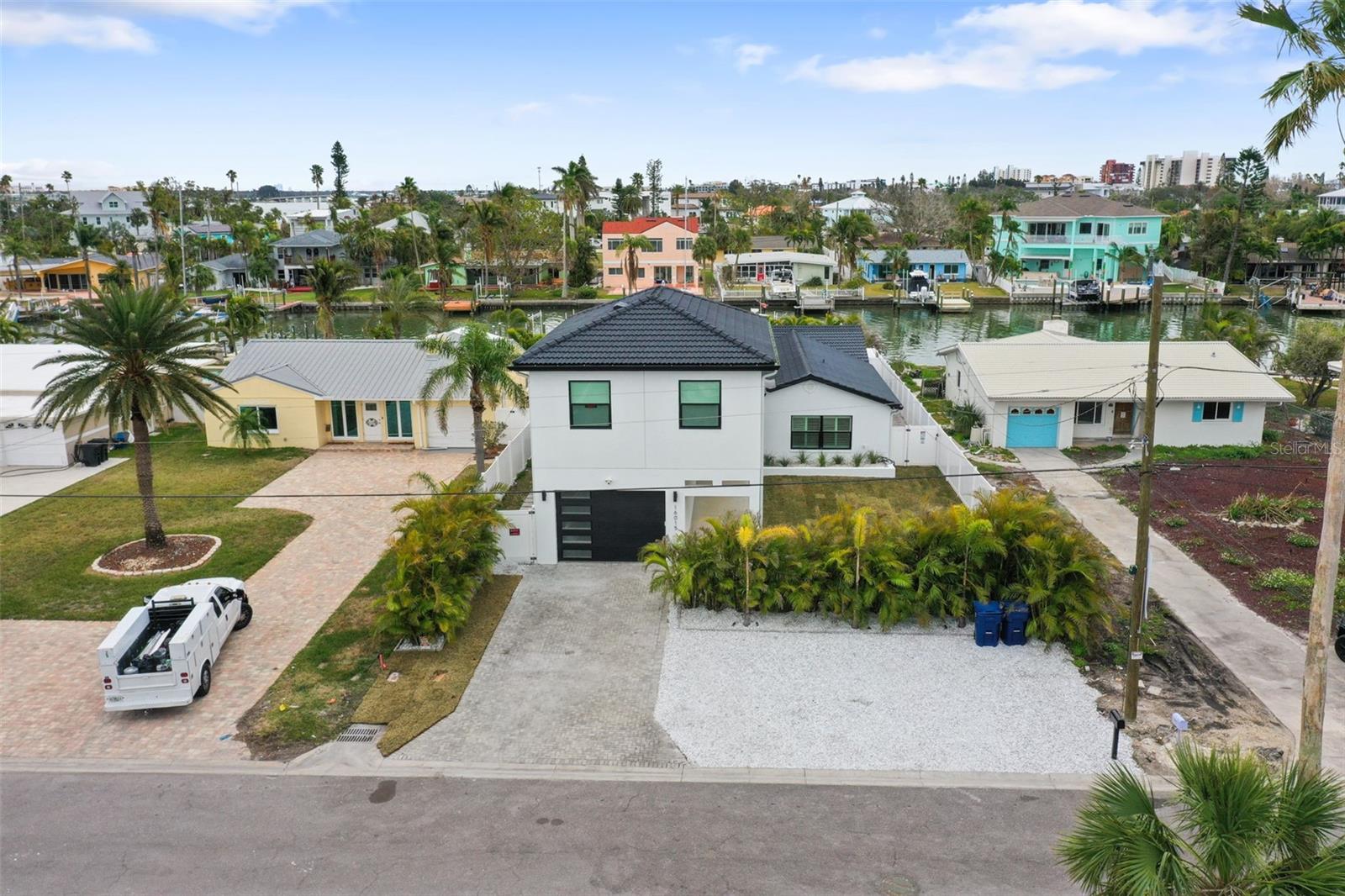 LONE PALM BEACH 3RD ADD - Residential