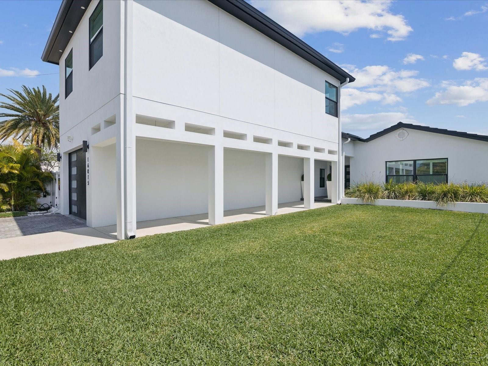 LONE PALM BEACH 3RD ADD - Residential