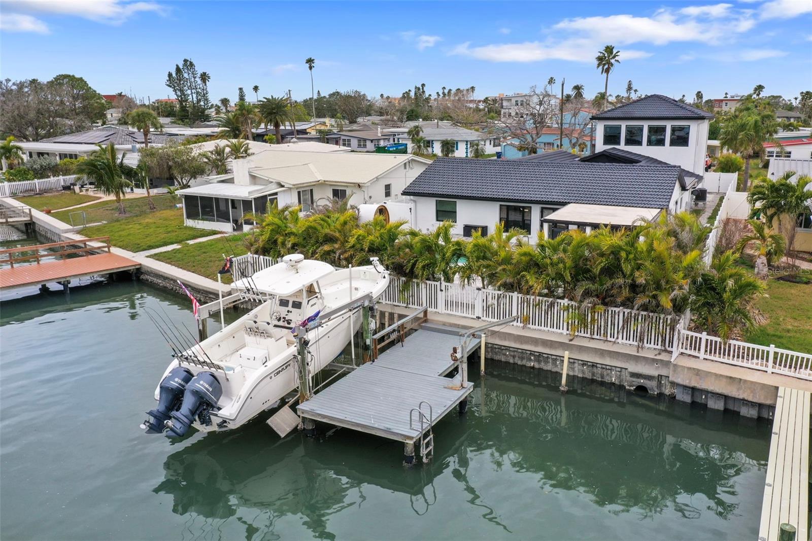 LONE PALM BEACH 3RD ADD - Residential