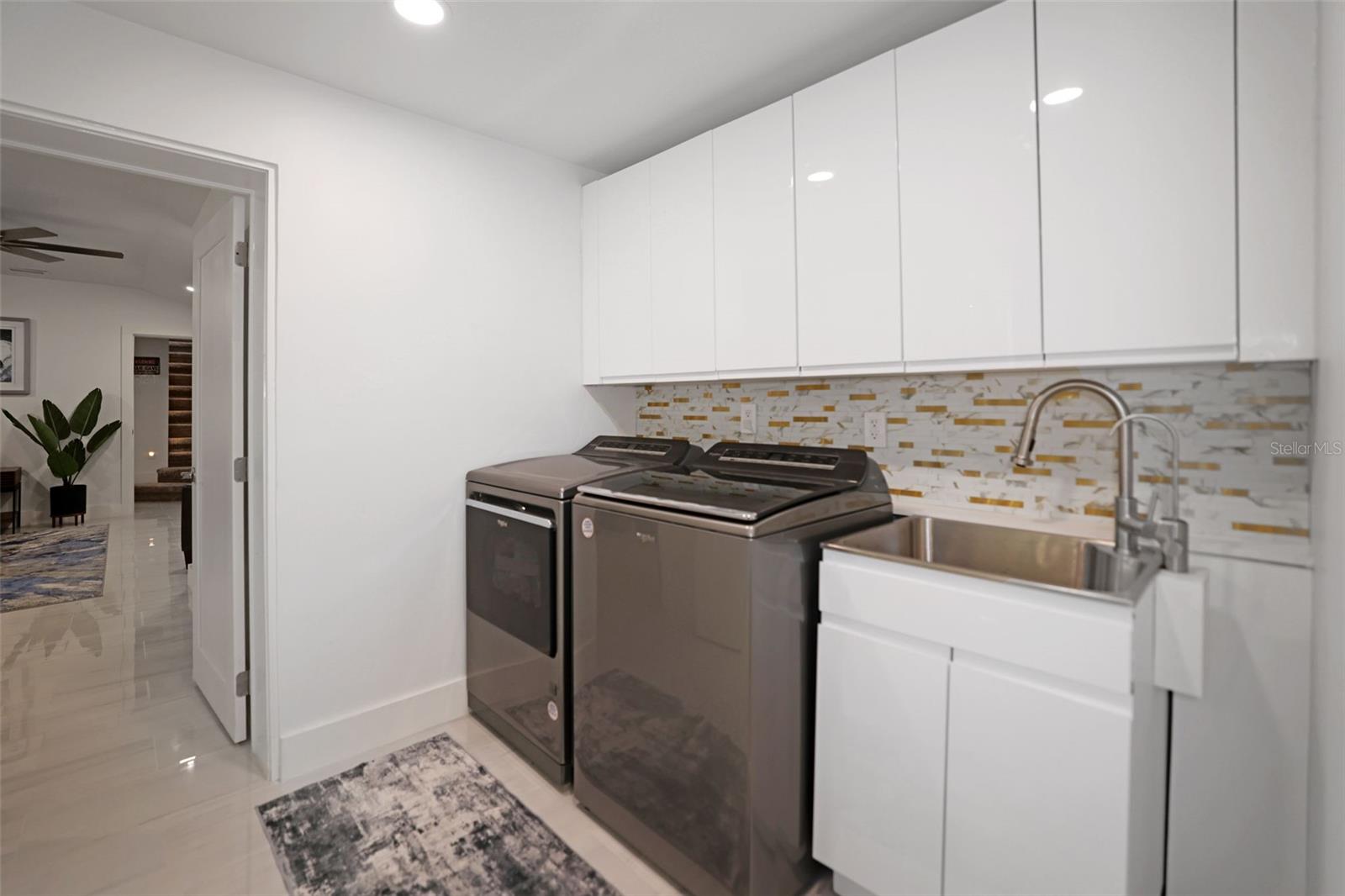 LONE PALM BEACH 3RD ADD - Residential