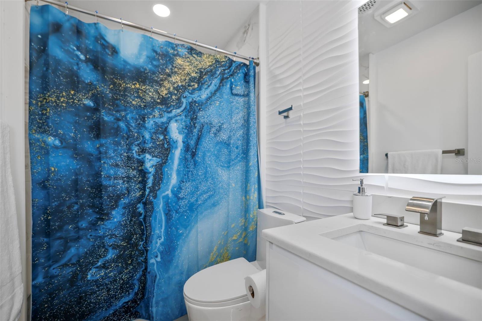 LONE PALM BEACH 3RD ADD - Residential