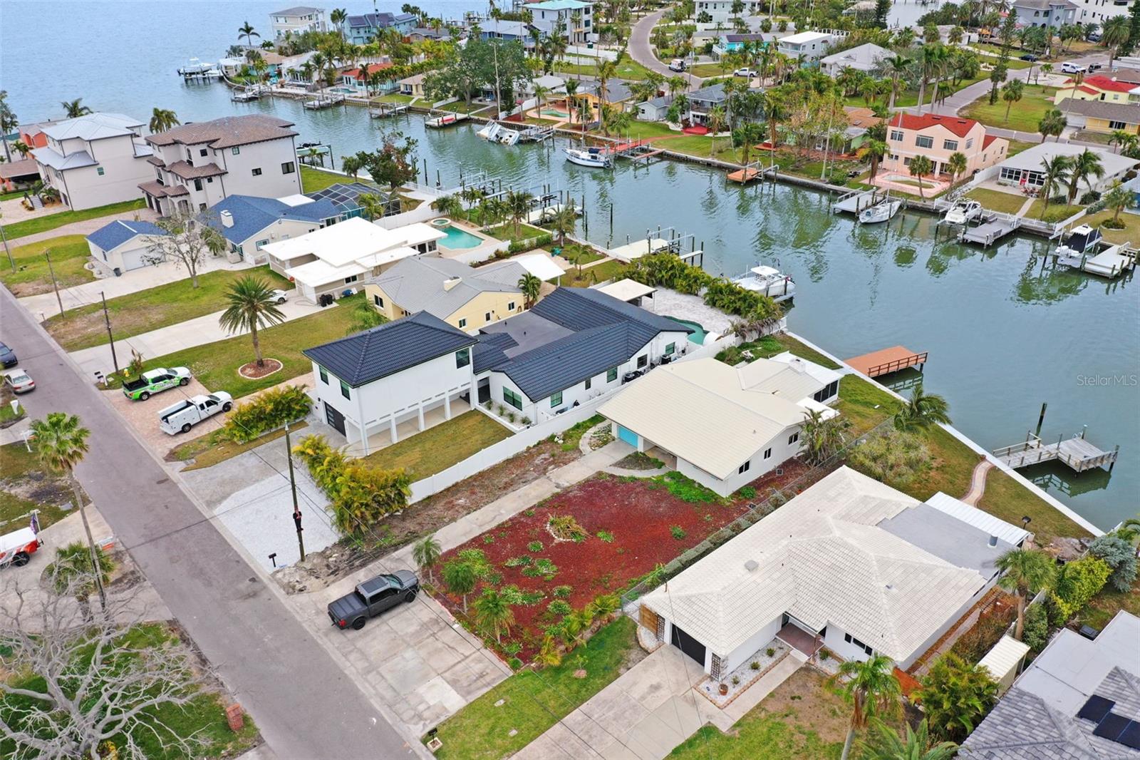 LONE PALM BEACH 3RD ADD - Residential
