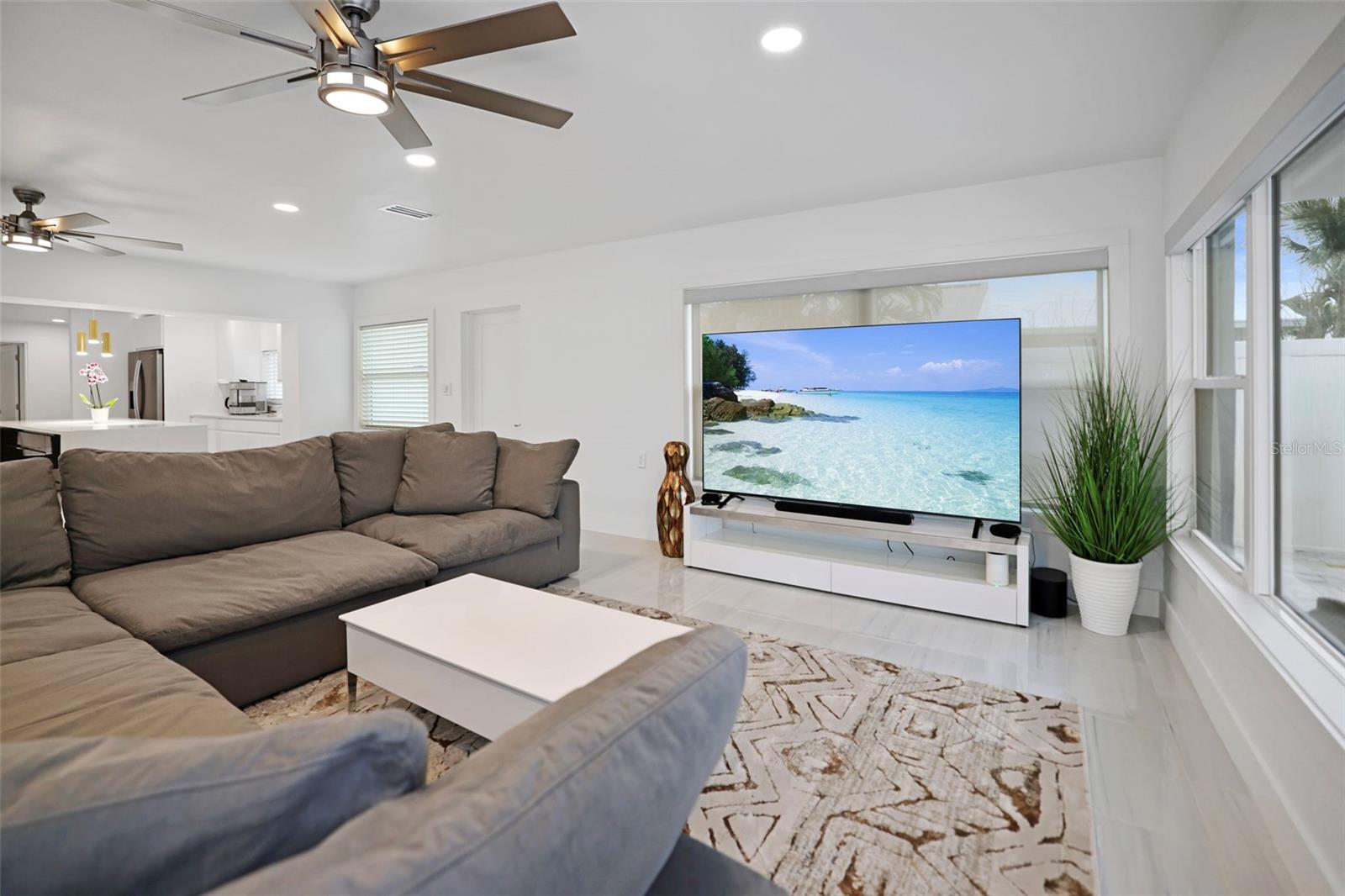 LONE PALM BEACH 3RD ADD - Residential