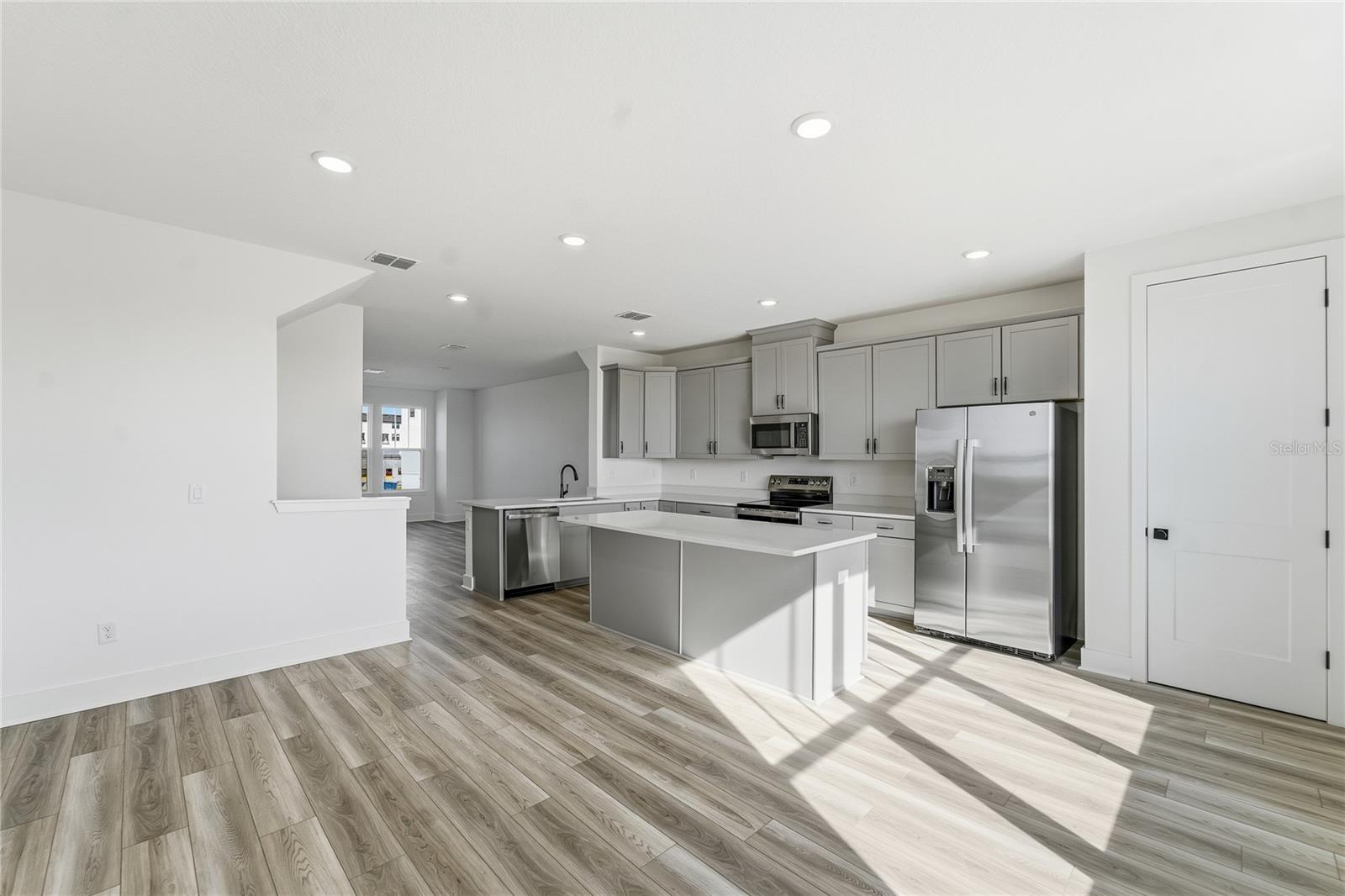 PARKVIEW AT HAMLIN - Residential Lease