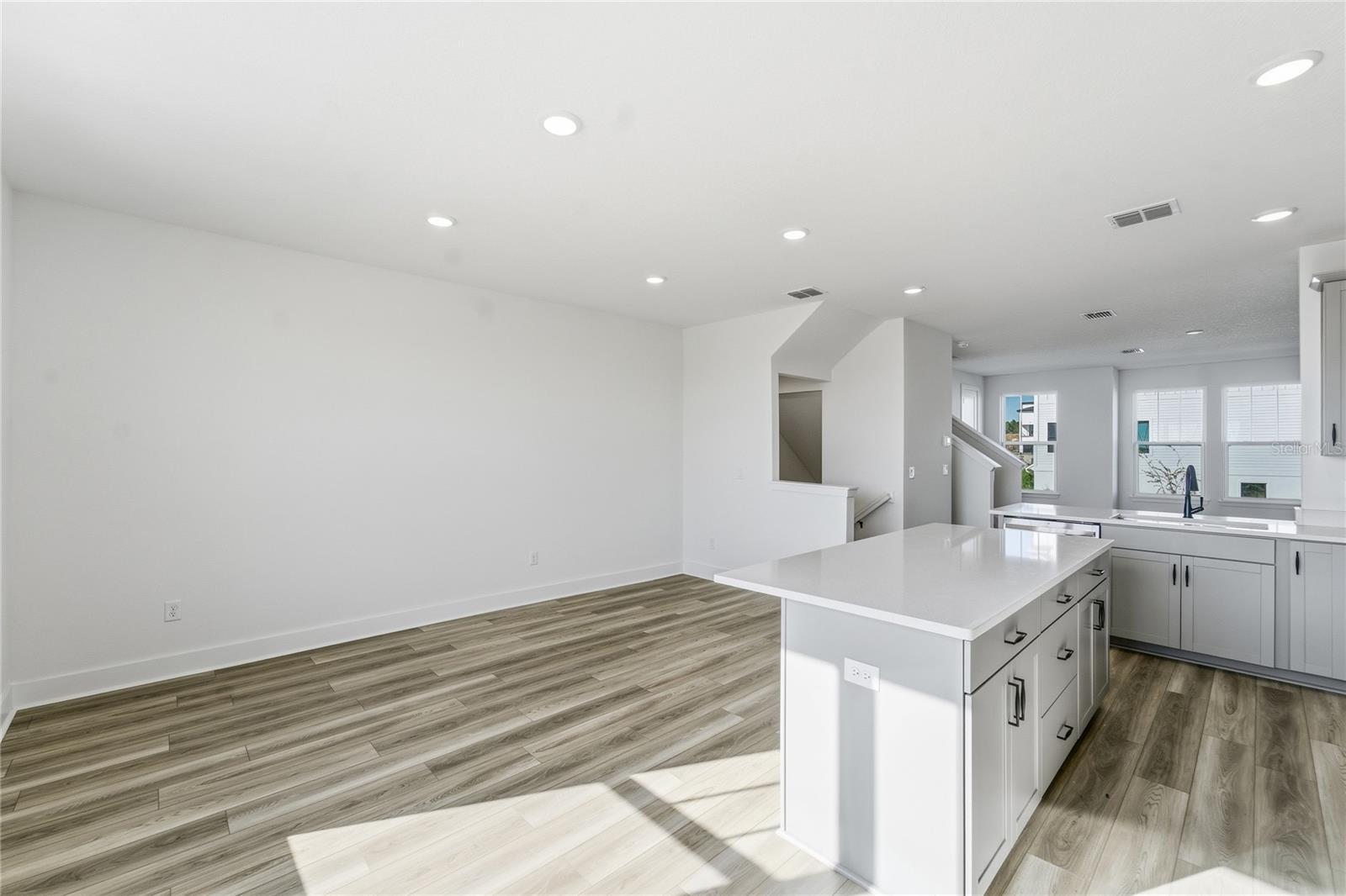 PARKVIEW AT HAMLIN - Residential Lease