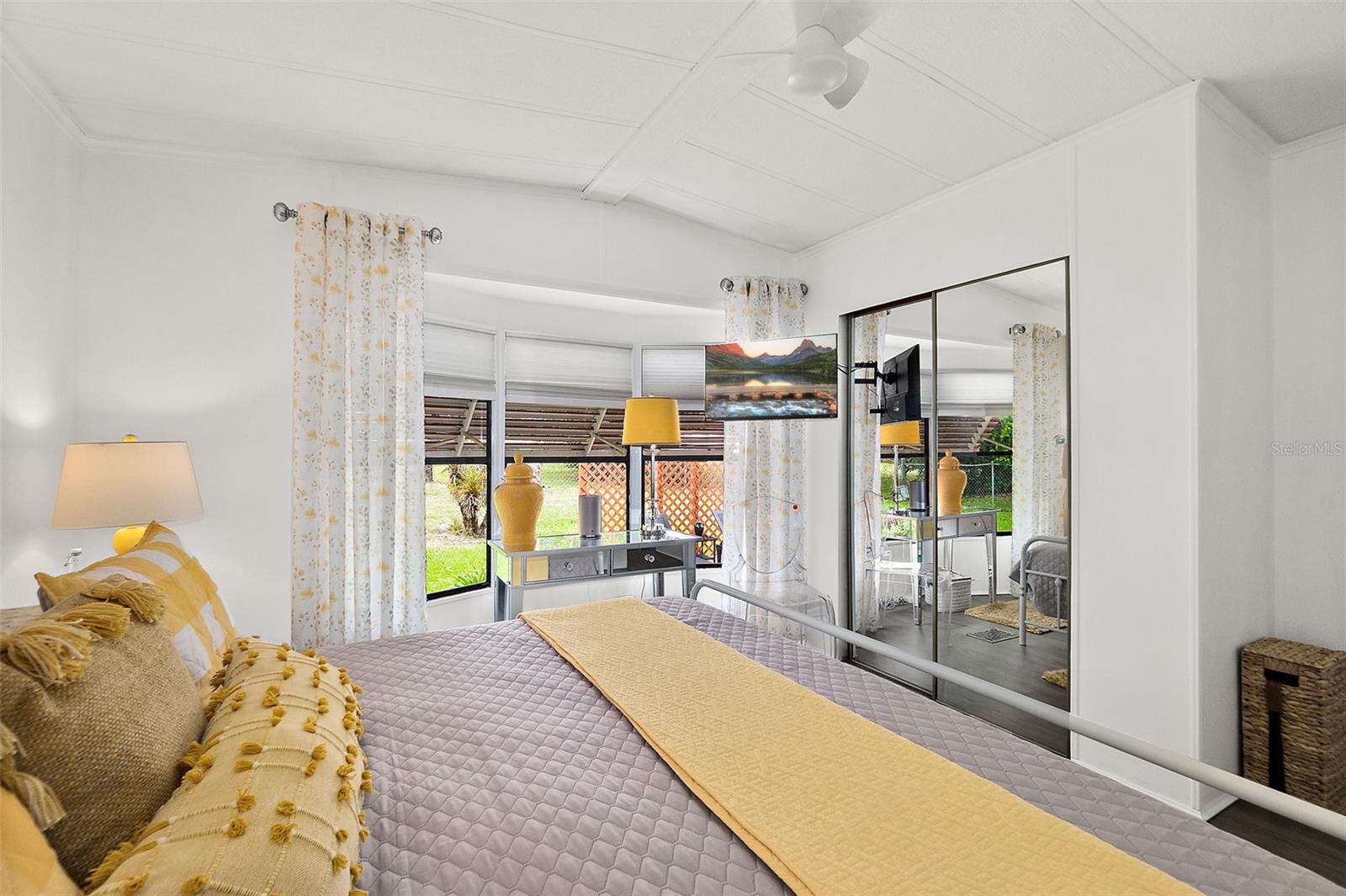 LAURELWOOD MOBILE ESTATES UNIT 01 - Residential