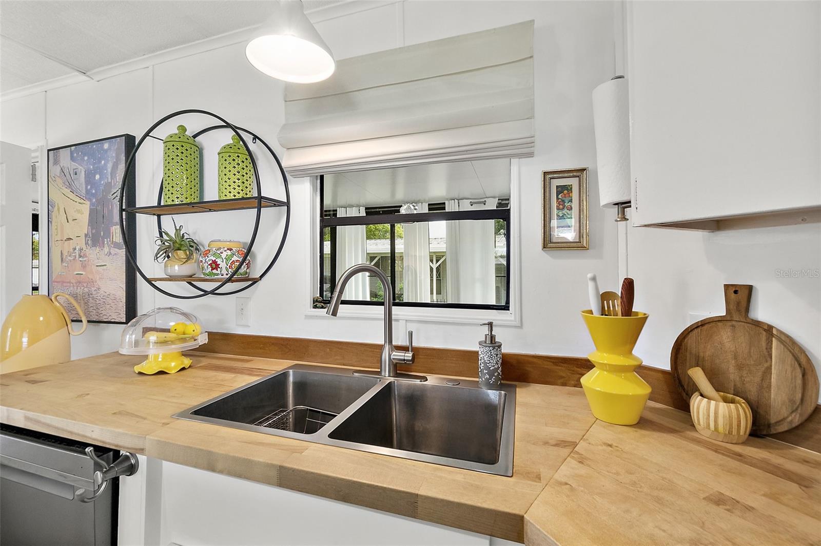 LAURELWOOD MOBILE ESTATES UNIT 01 - Residential