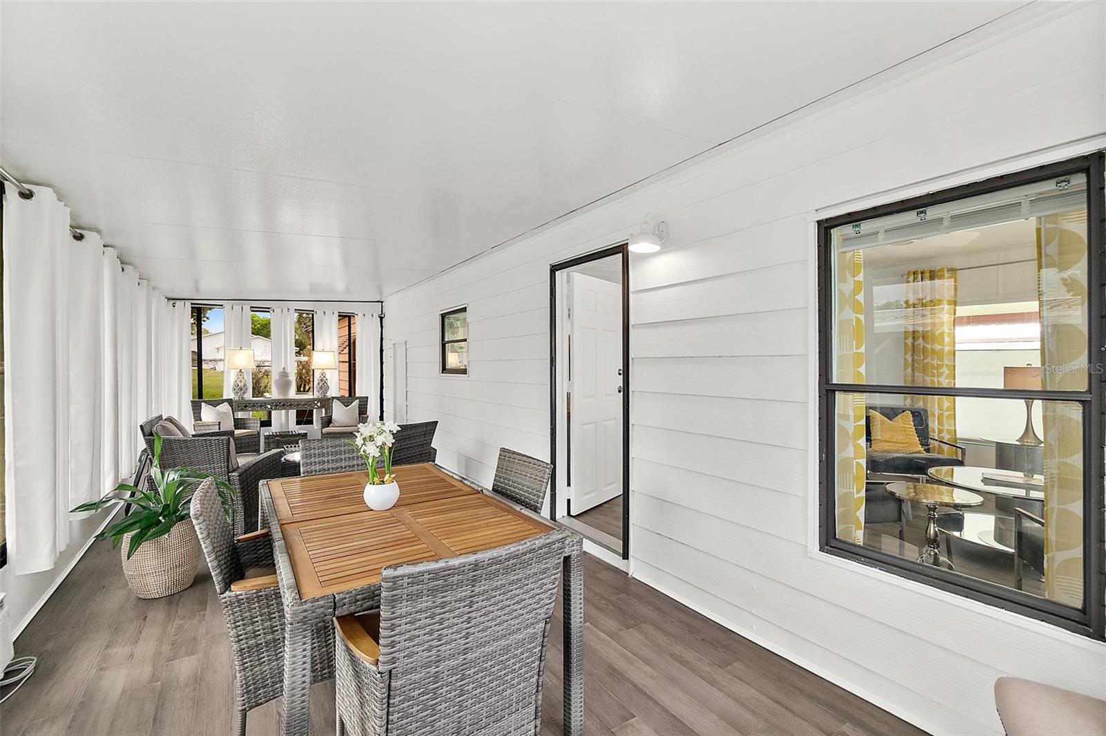 LAURELWOOD MOBILE ESTATES UNIT 01 - Residential