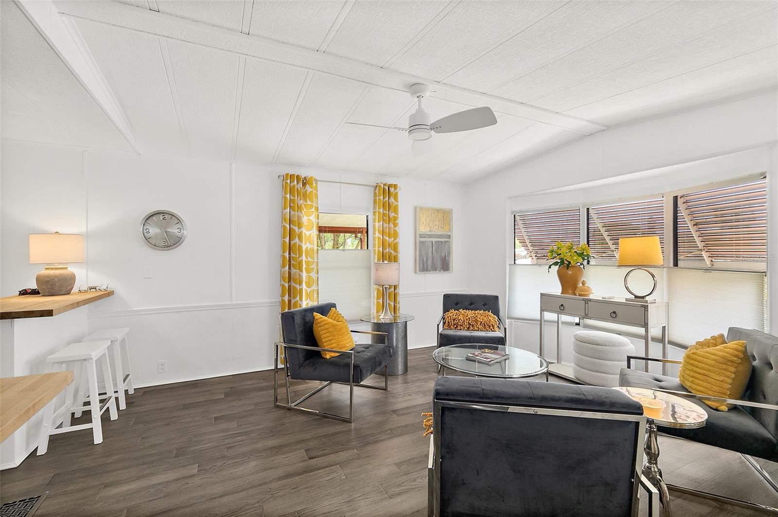 LAURELWOOD MOBILE ESTATES UNIT 01 - Residential