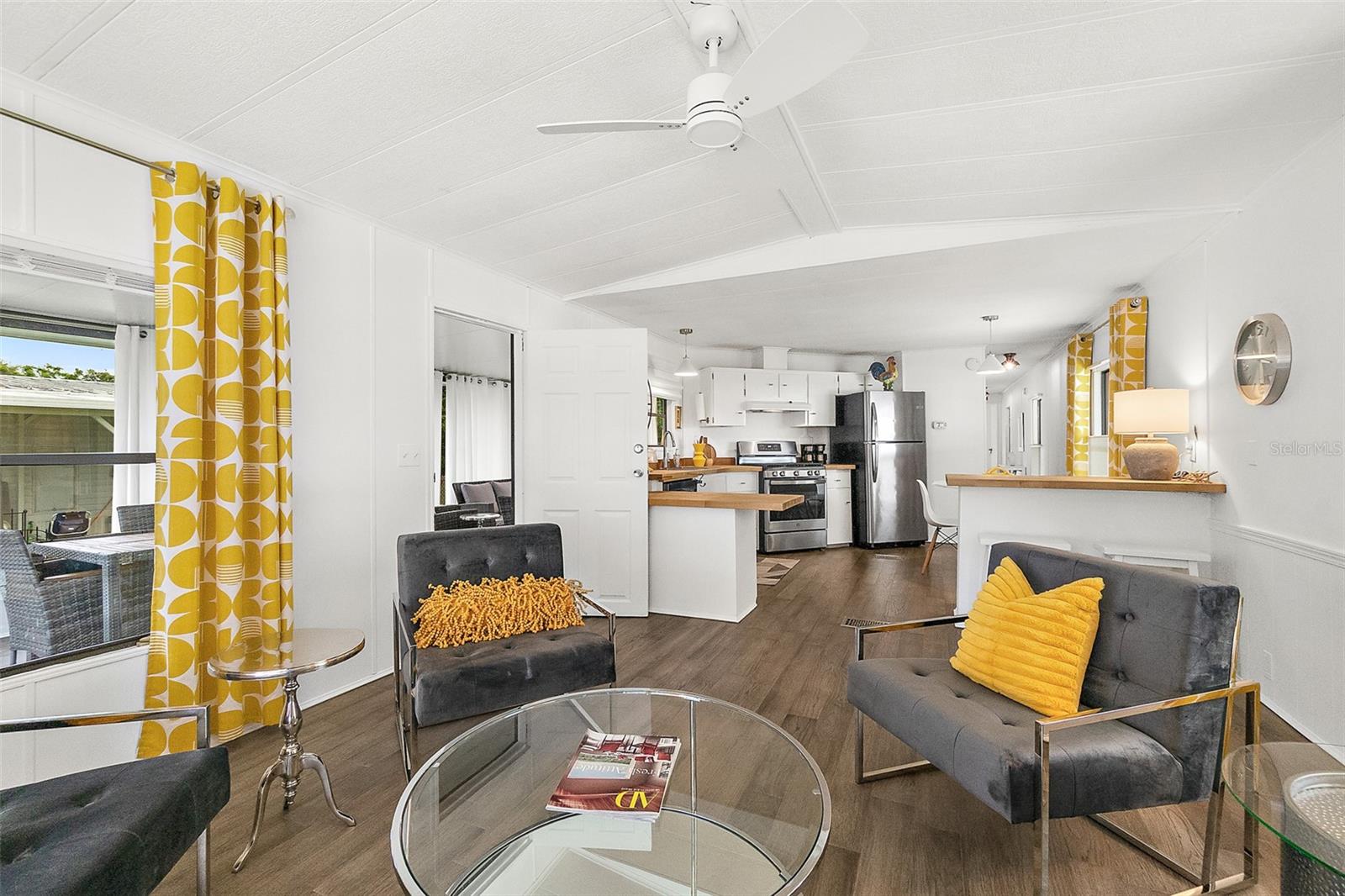 LAURELWOOD MOBILE ESTATES UNIT 01 - Residential