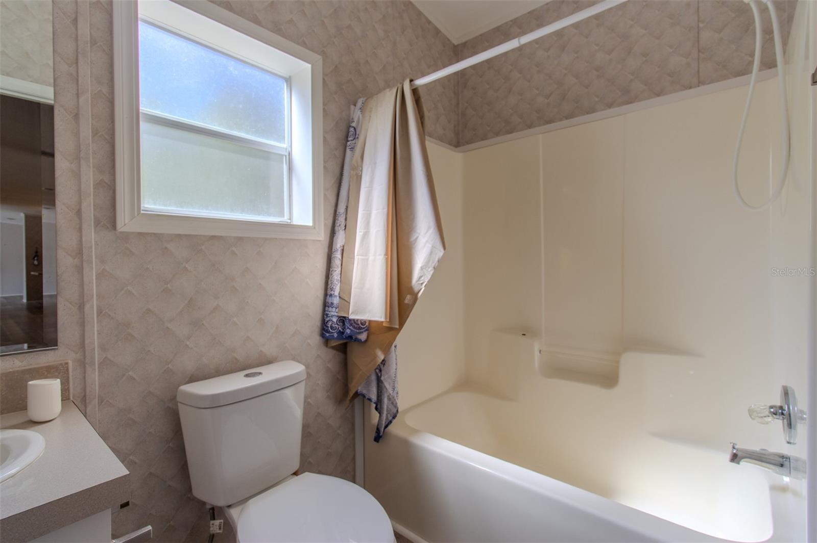 HORSE COUNTRY MDWS - Residential