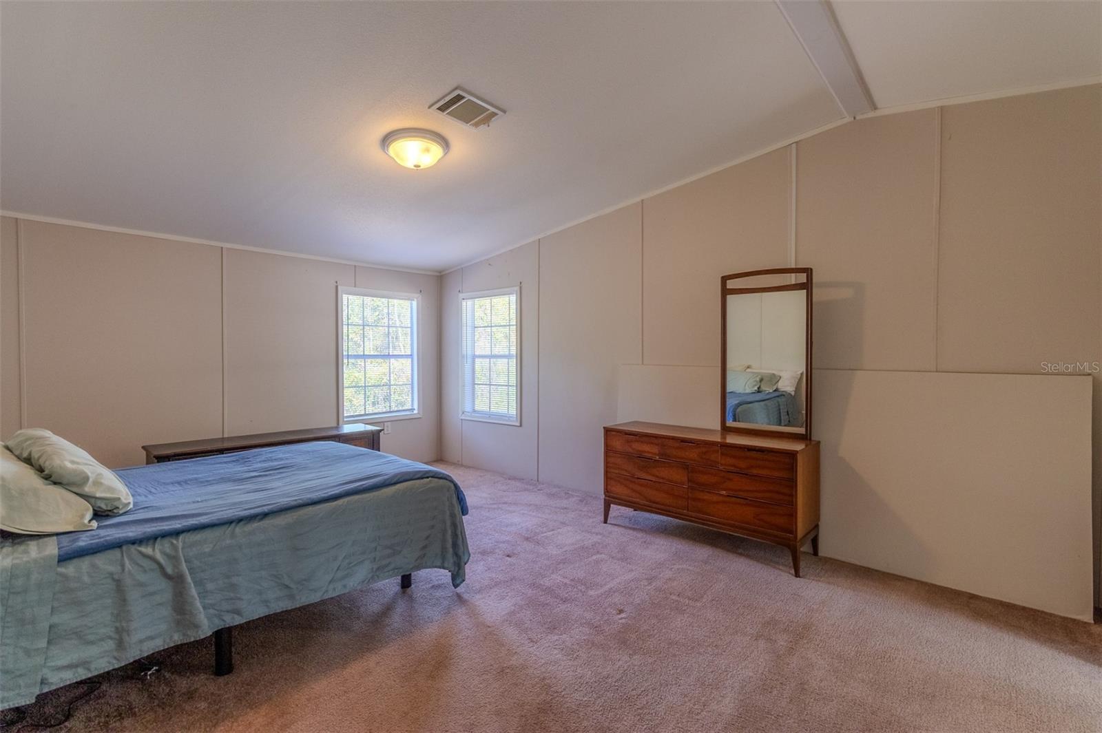 HORSE COUNTRY MDWS - Residential