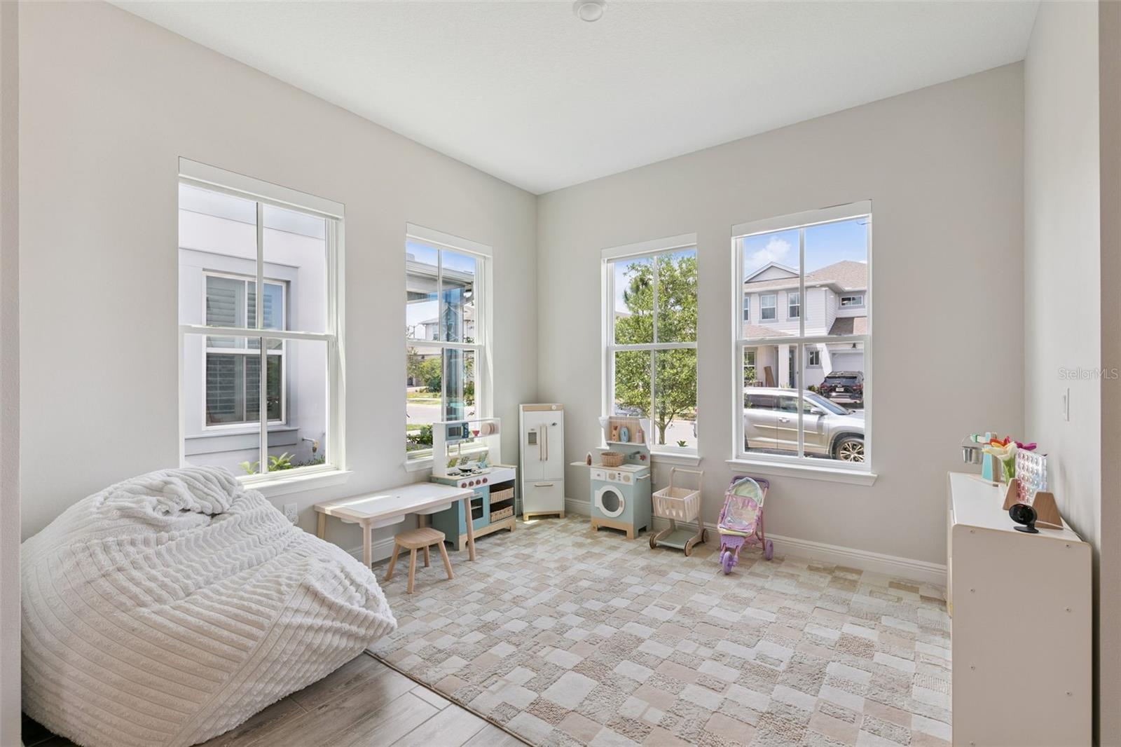 LAUREATE PARK PRCL N-3 PH 1 - Residential Lease
