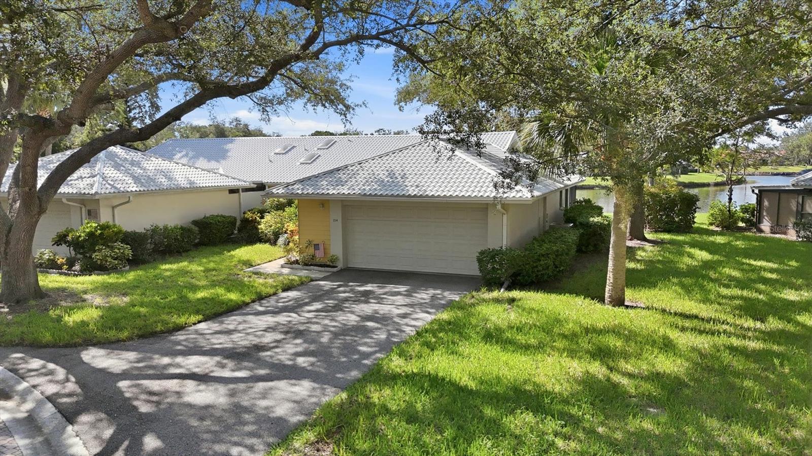 214 SOUTHAMPTON DRIVE 327