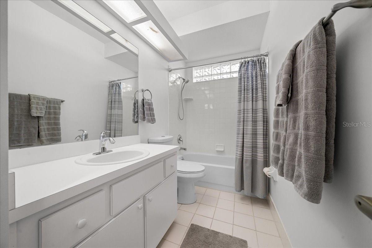 OAK RUN PARK VIEW - Residential