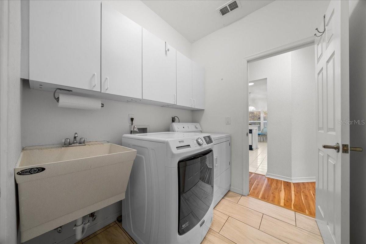 OAK RUN PARK VIEW - Residential