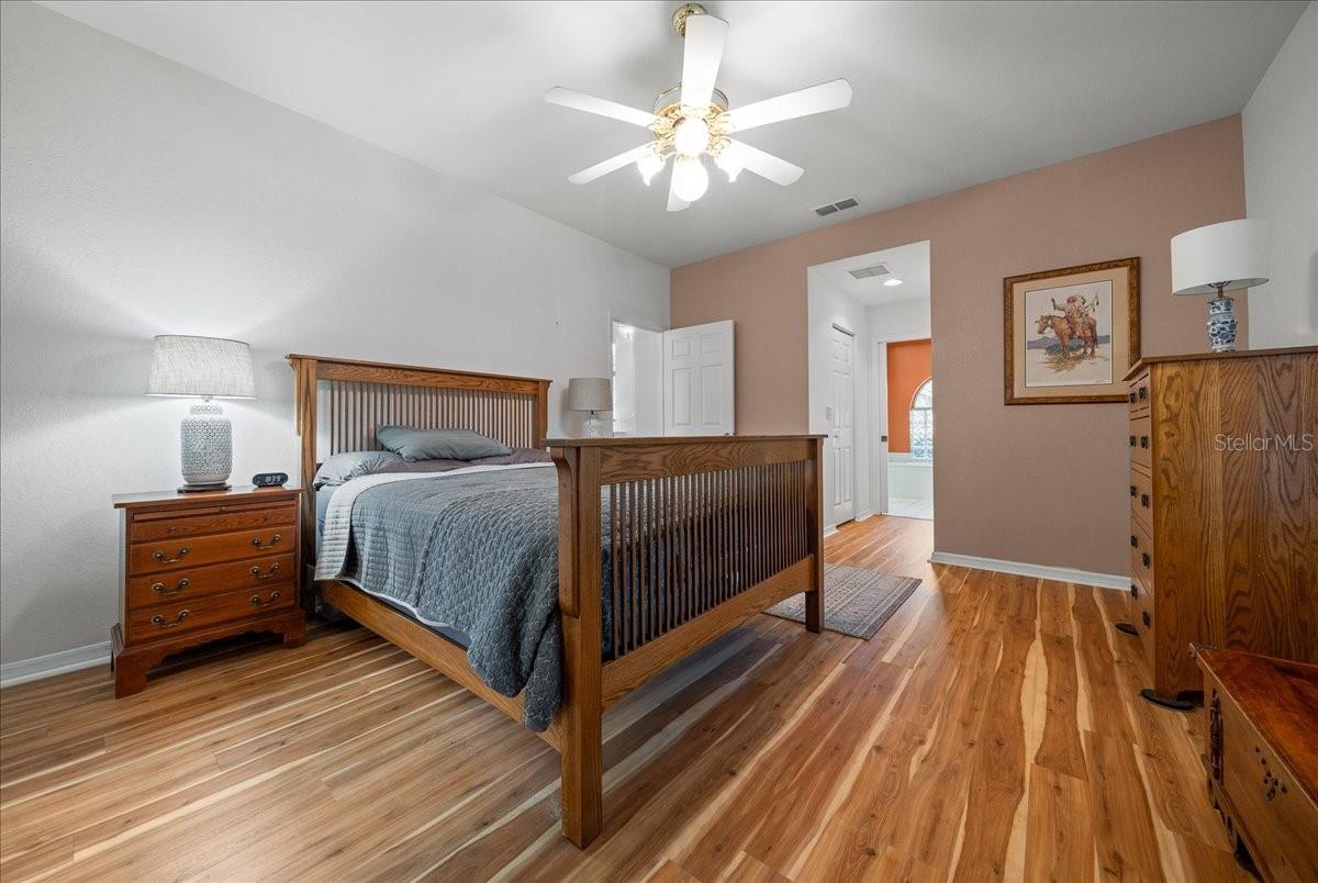 OAK RUN PARK VIEW - Residential