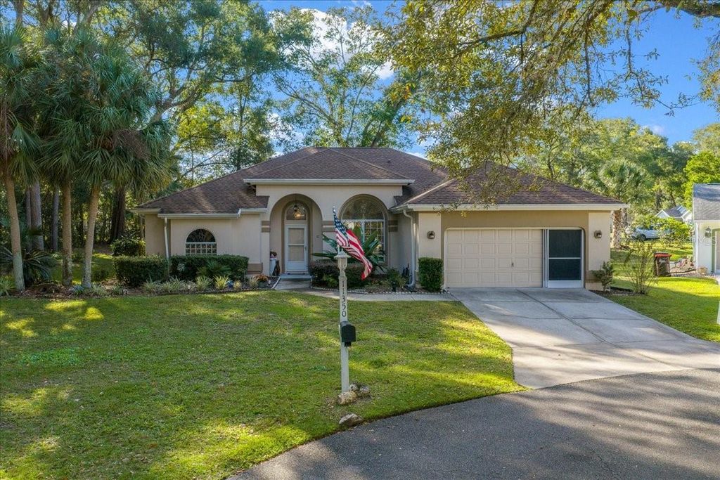 Photo of 11350 SW 75th Terrace Road, Ocala, FL 34476 (MLS # OM714853)