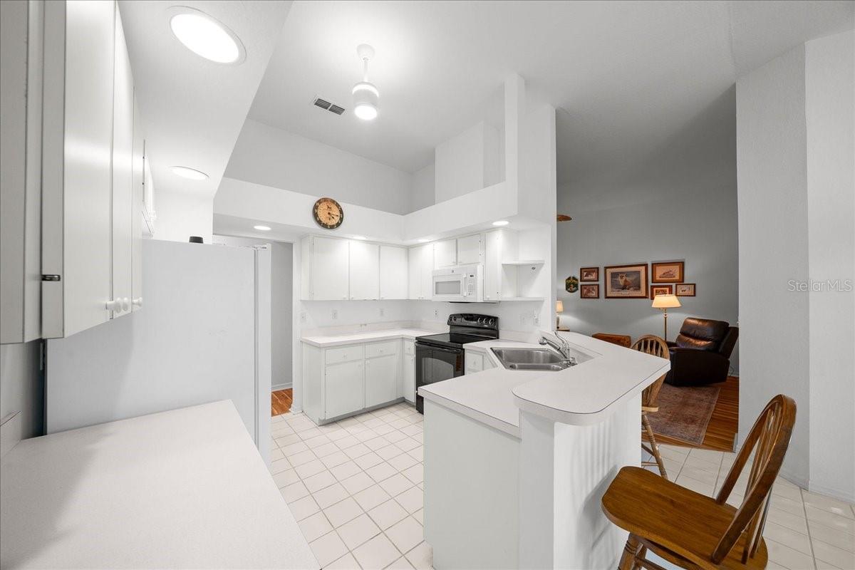 OAK RUN PARK VIEW - Residential