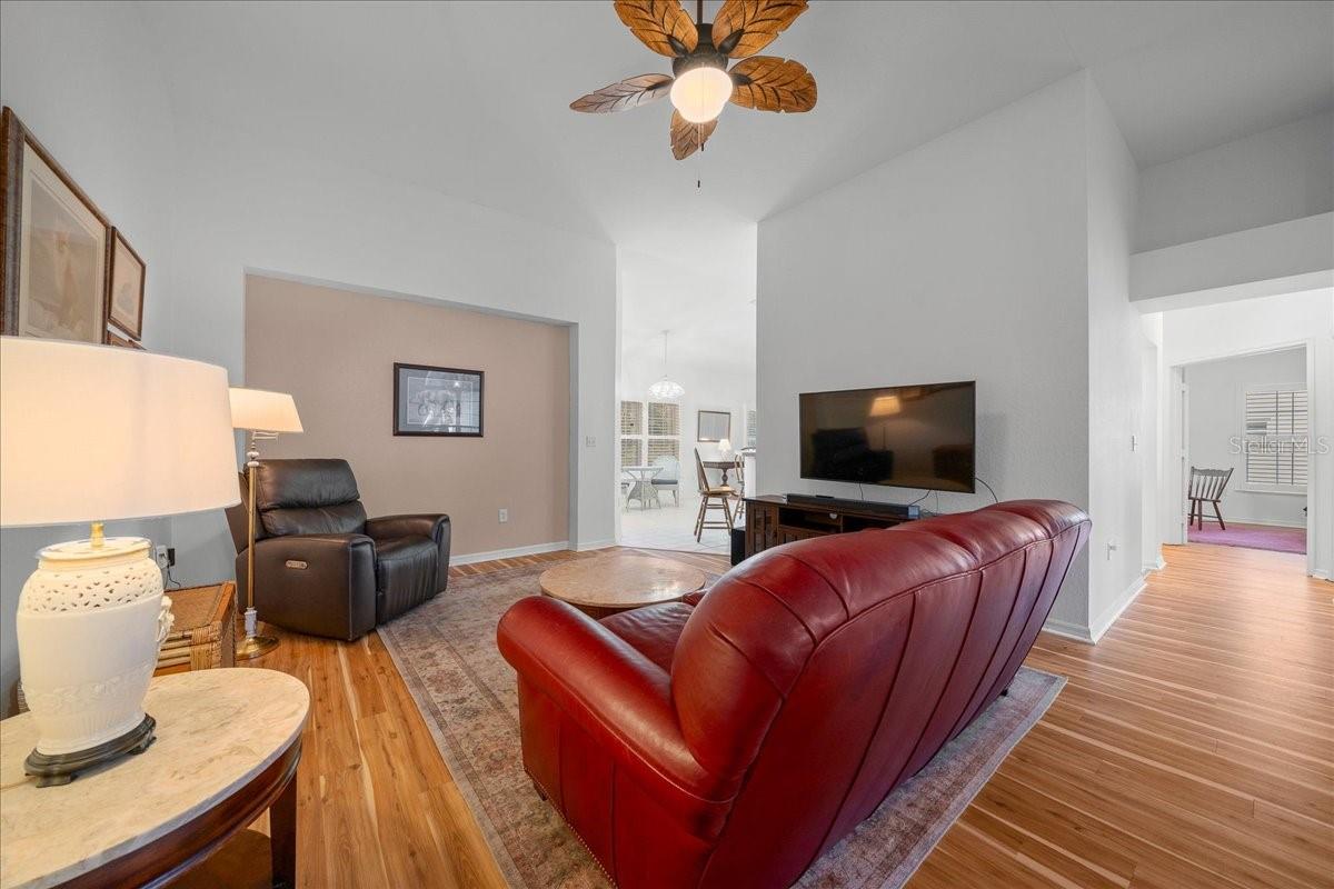 OAK RUN PARK VIEW - Residential