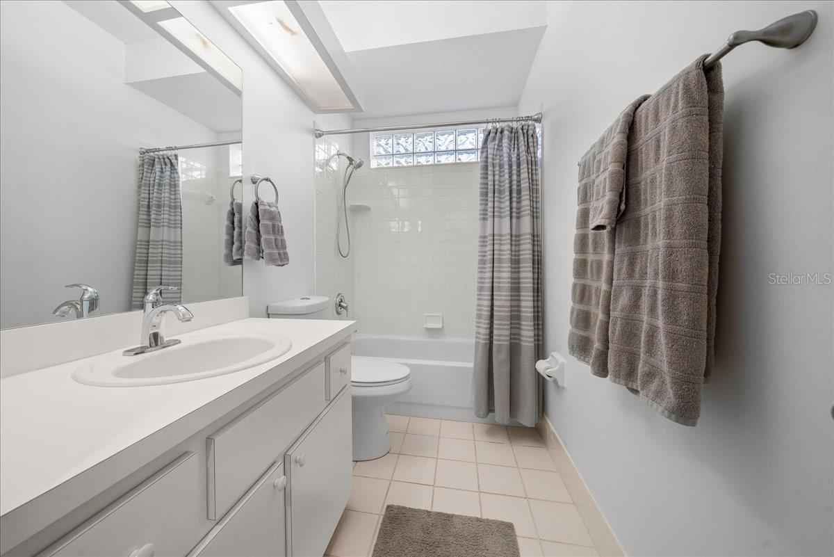 OAK RUN PARK VIEW - Residential