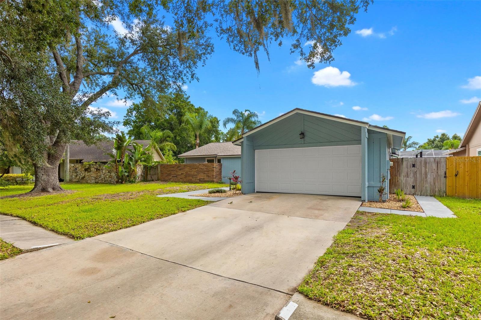 15917 COUNTRY FARM PLACE