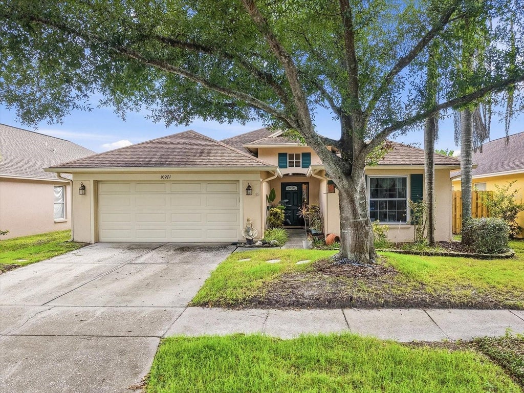 Photo of 10271 Oasis Palm Dr, Tampa, FL 33615 (MLS # TB8550929)