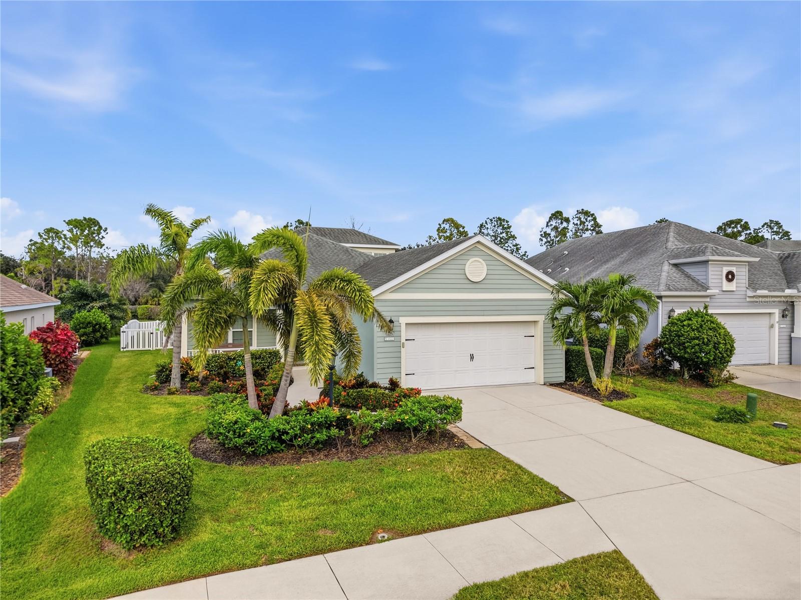 1322 THORNBURY DRIVE