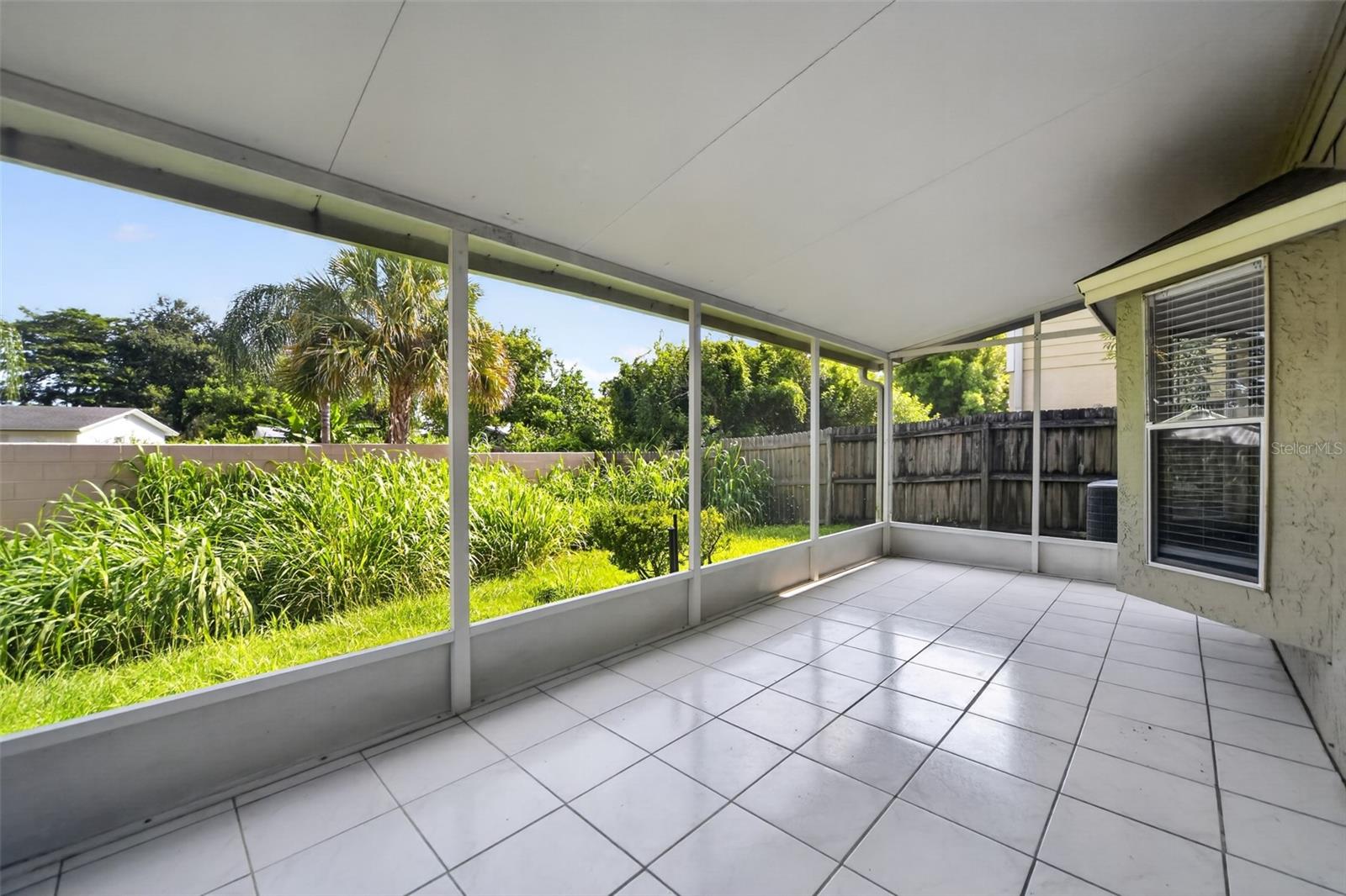 3328 HAMLET LOOP