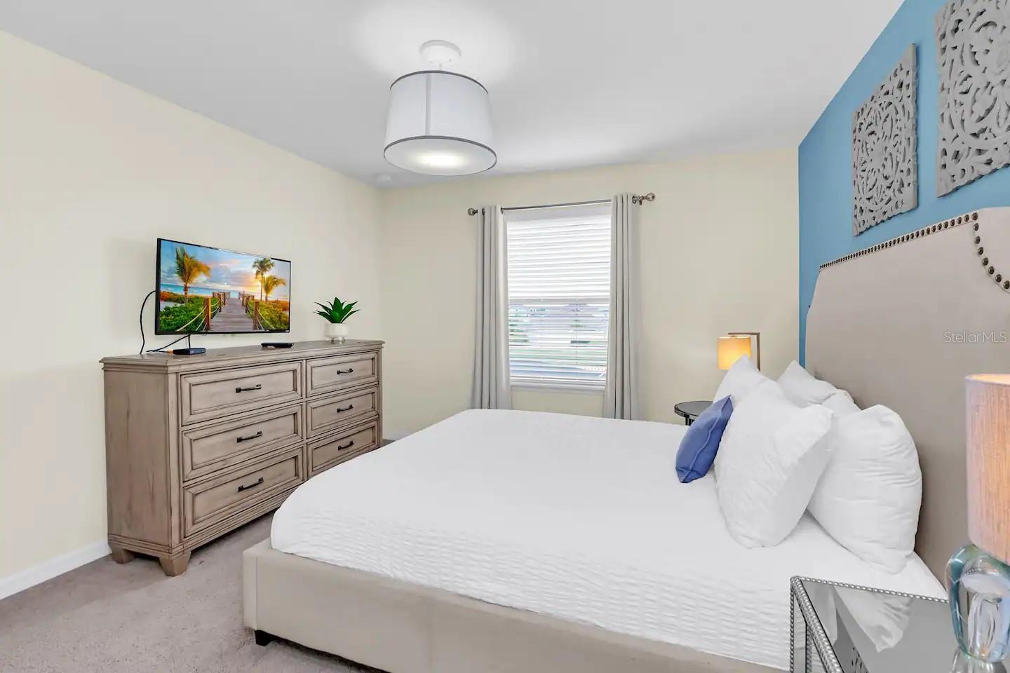 WINDSOR AT WESTSIDE PH 1 - Residential Lease