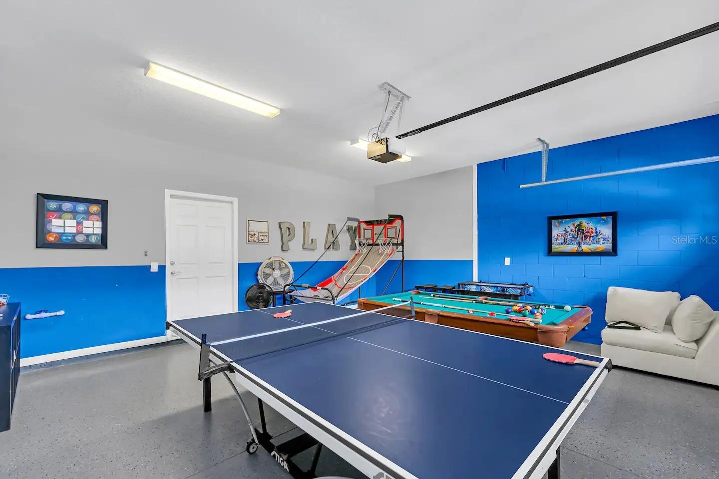 WINDSOR AT WESTSIDE PH 1 - Residential Lease