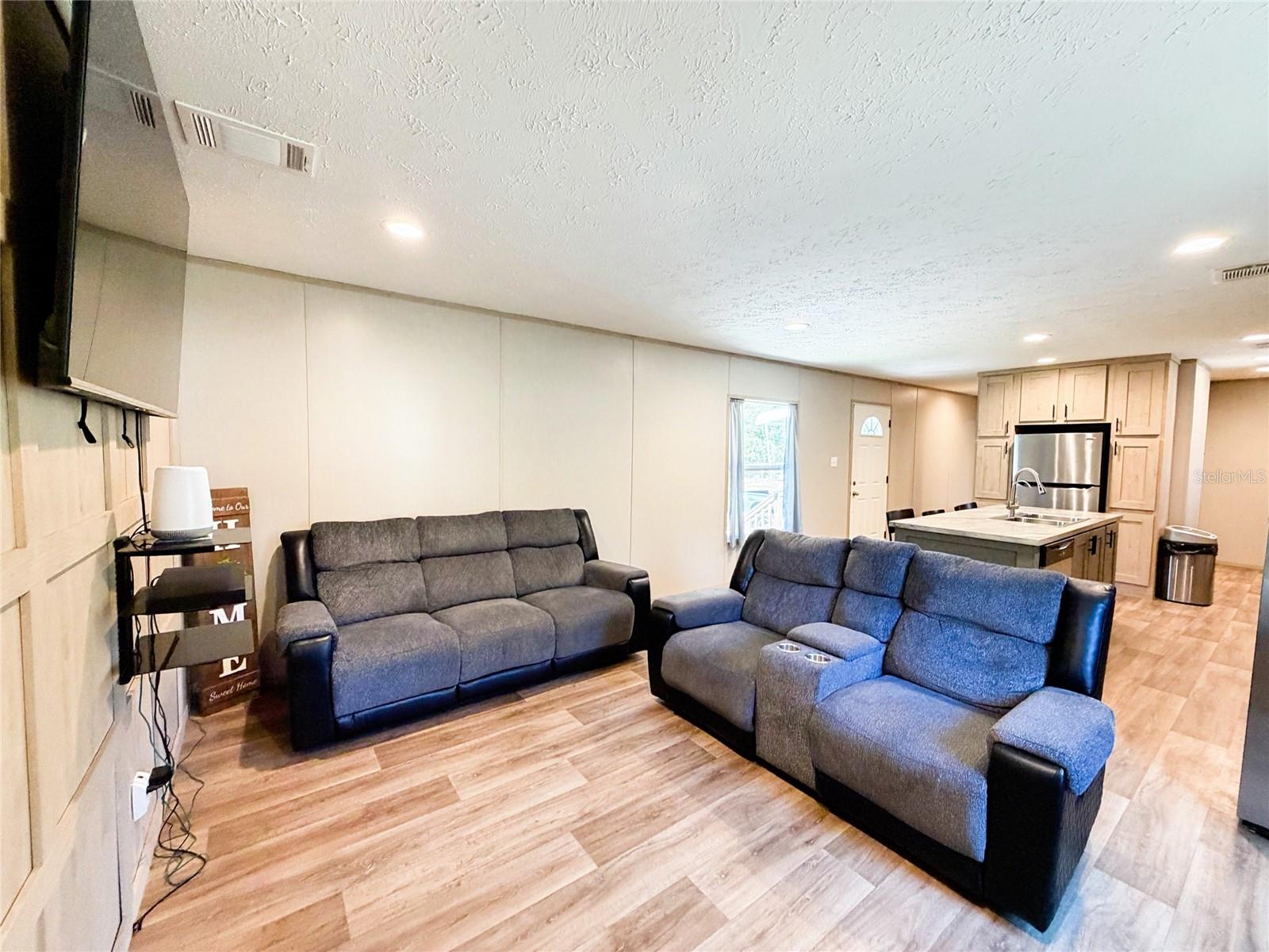 FLORIDA HLNDS - Residential