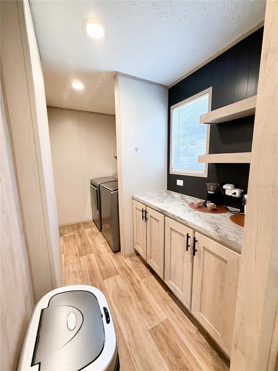 FLORIDA HLNDS - Residential