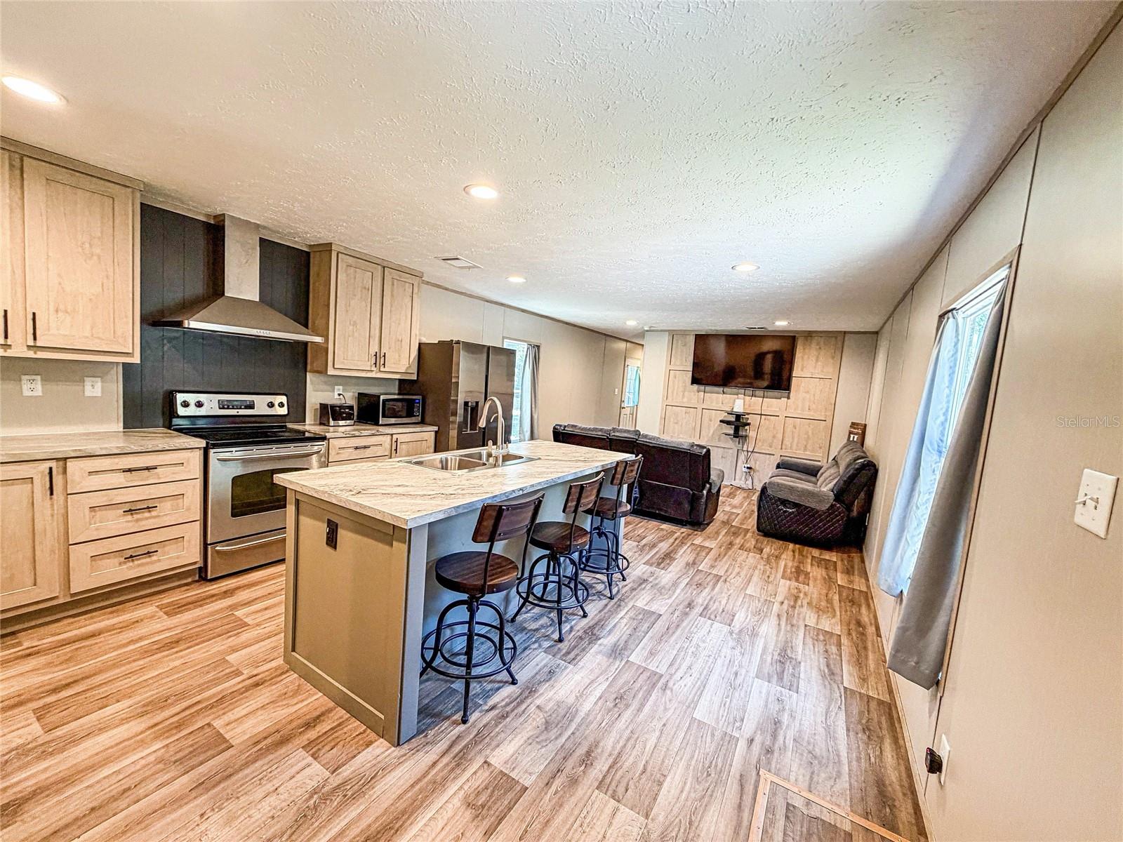 FLORIDA HLNDS - Residential