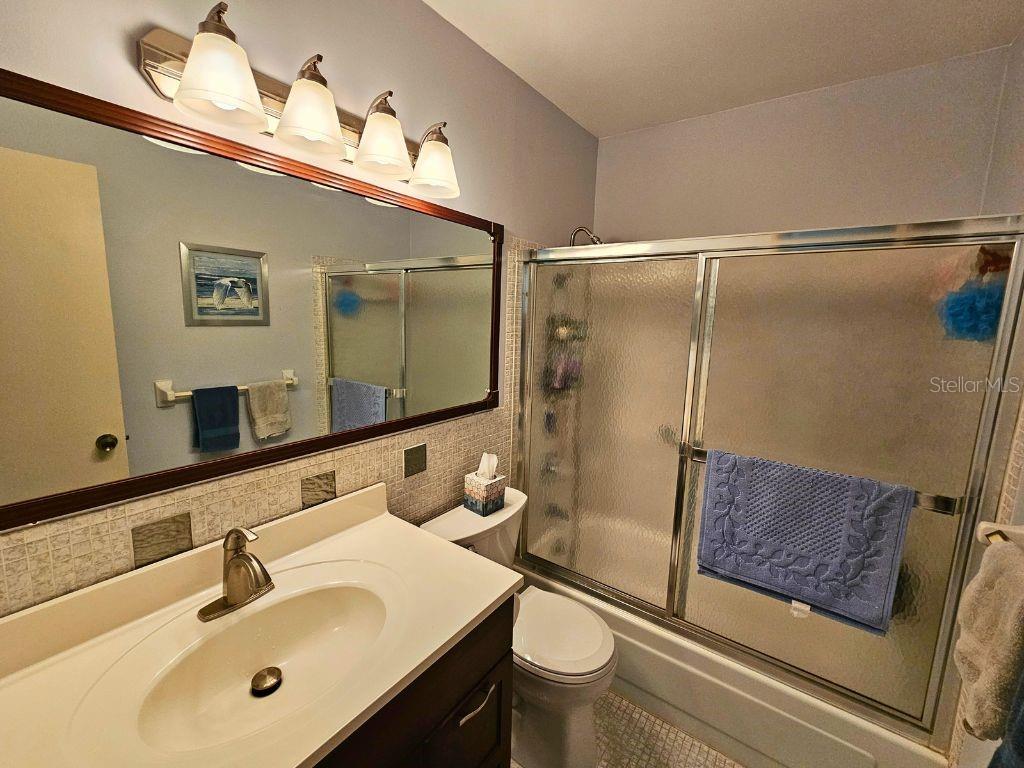 TOWN APTS CONDO - Residential