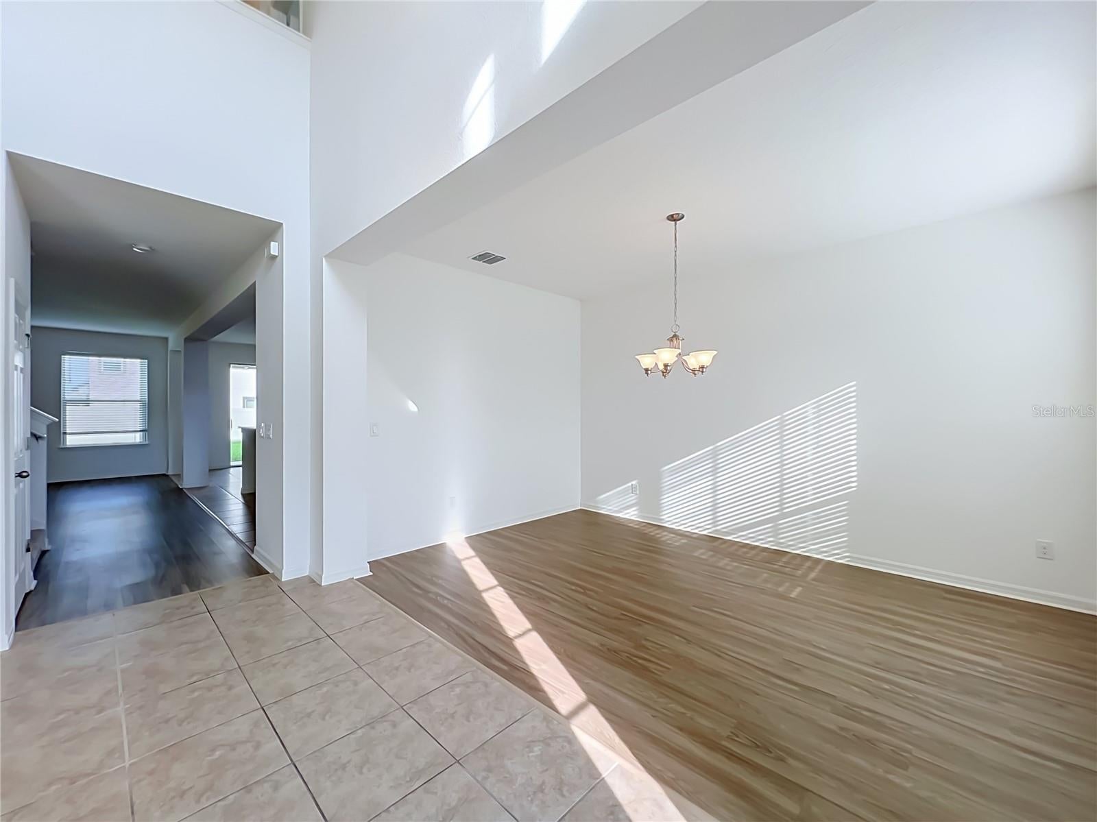 1818 JUNIPER HAMMOCK STREET