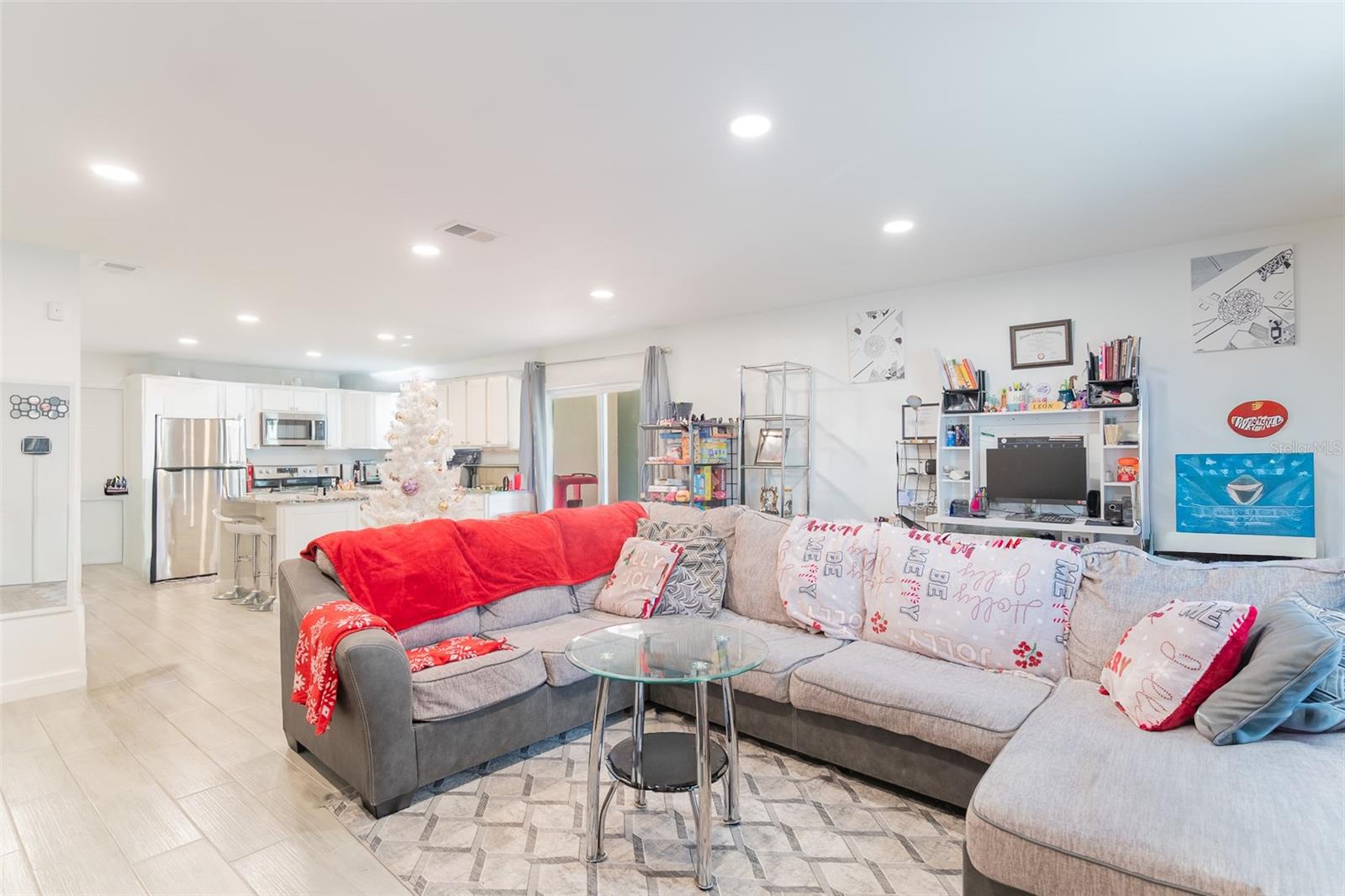 WEST CANNON TERRACE PB 66 PG 7 - Residential Income