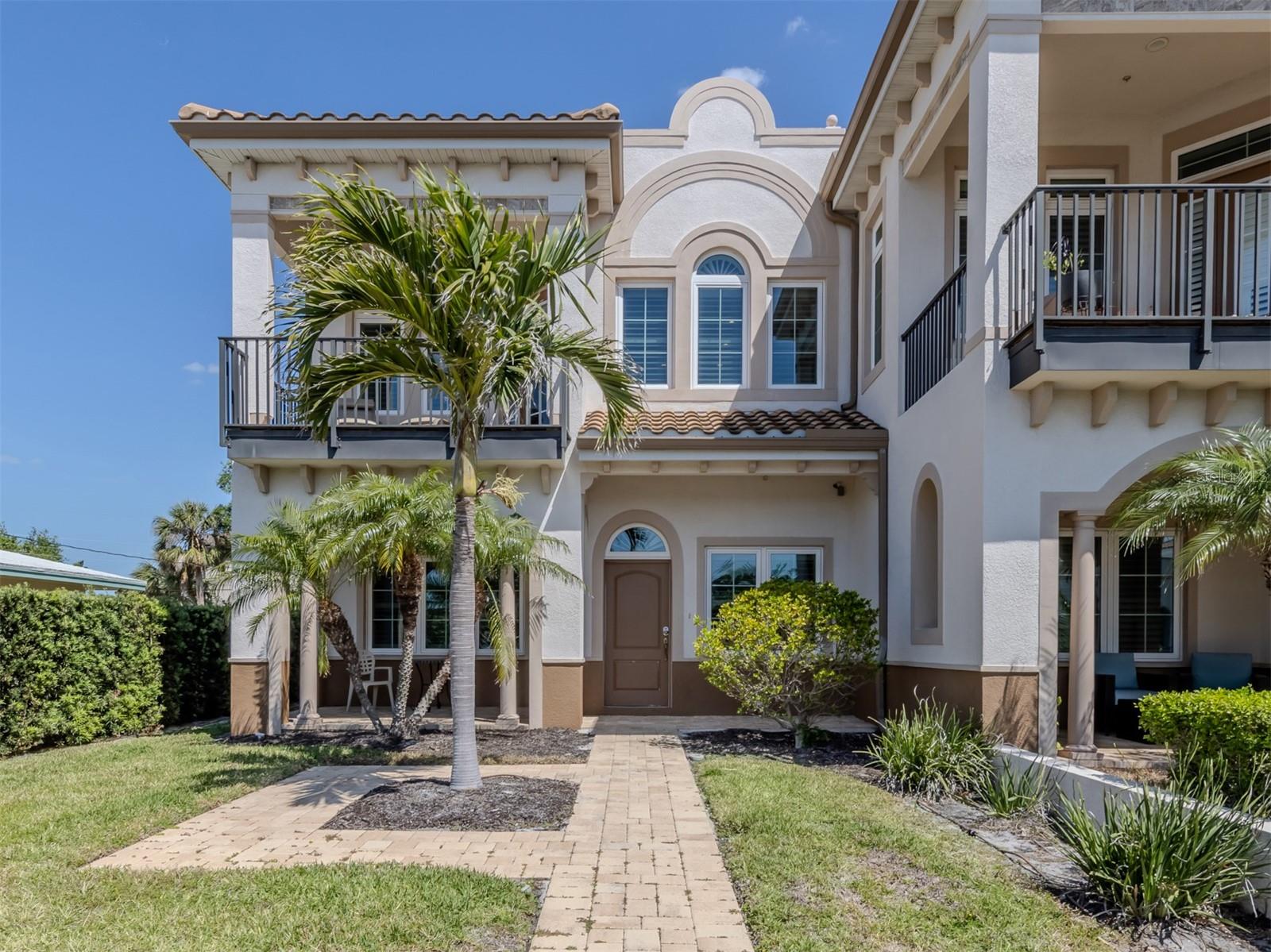212 MILAN AVENUE W 1